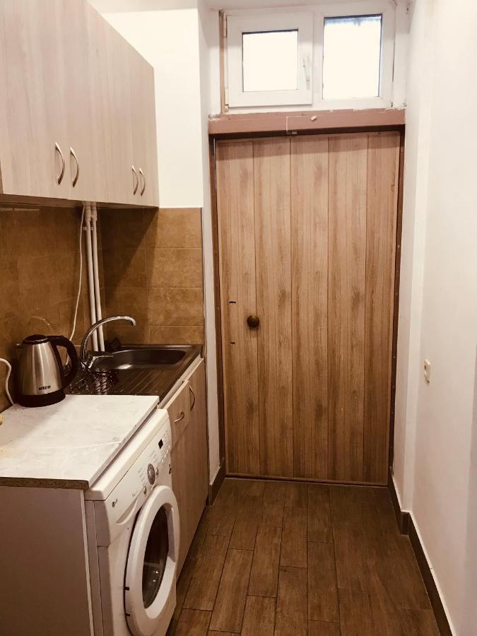 Studio Apartment Near Republic Square Ереван Екстериор снимка