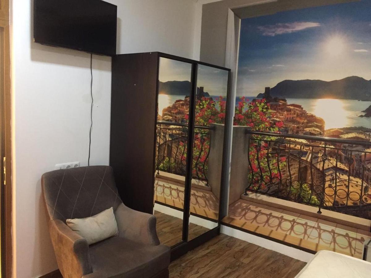 Studio Apartment Near Republic Square Ереван Екстериор снимка